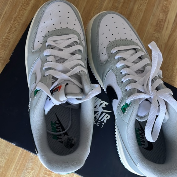 Nike Air Force 1 Nike AF1 LV8 Remix size 7 men’s - Picture 2 of 8